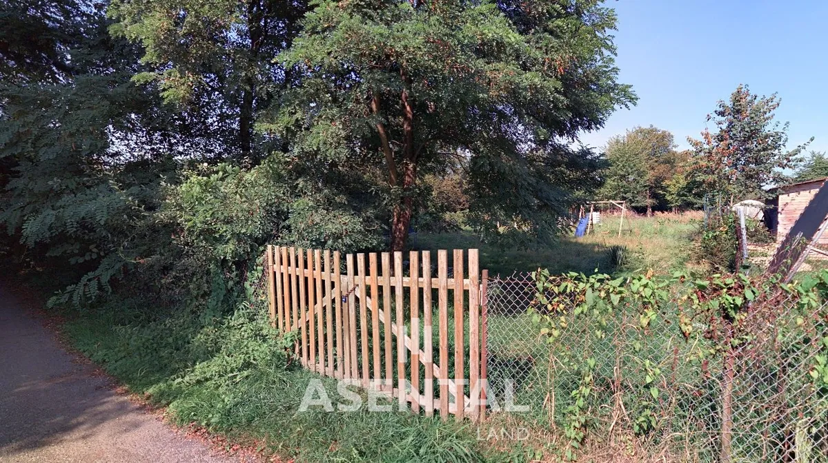 Prodej stavebního pozemku 2540 m²